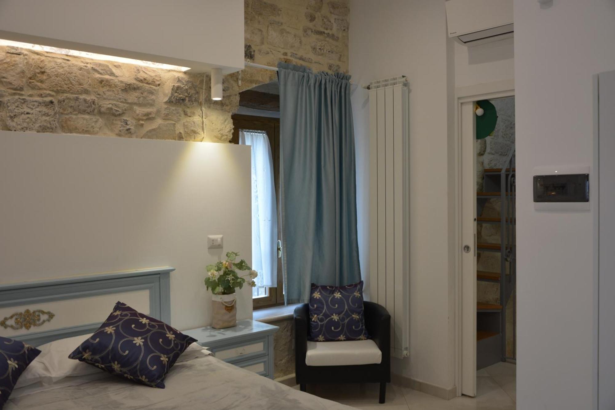 Dimora Del Carmine Hotell Bari Eksteriør bilde